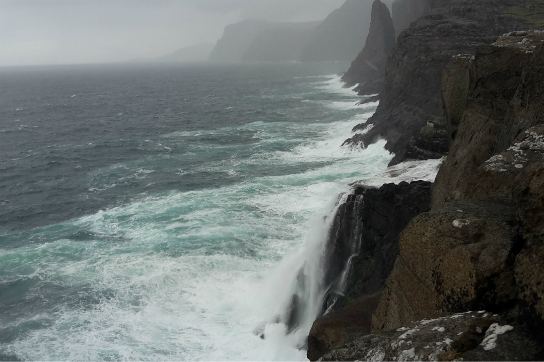 faroe-islands-waterfall-the-waterfall-b-sdalafossur-is-a-magnificent