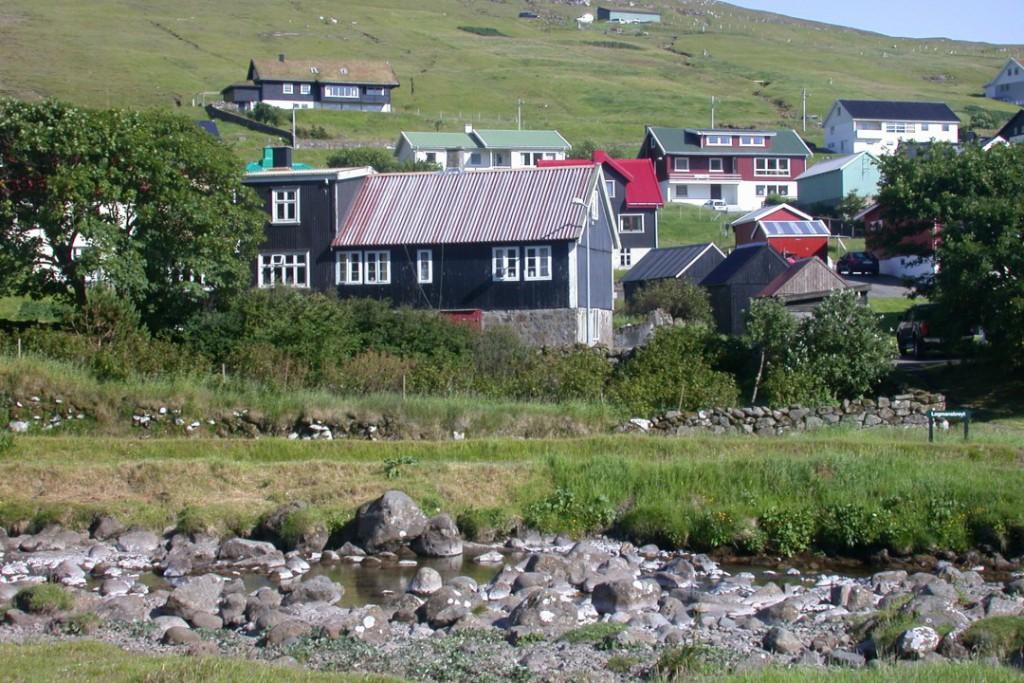 Løgmansgarðurin á Steig, Sandavágur