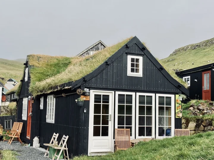 Lundastova, Mykines